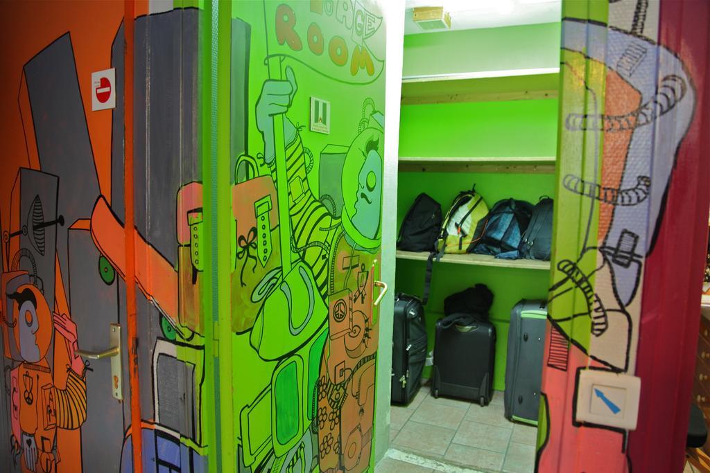 Woodstock Montmartre By Hiphophostels Paris Ngoại thất bức ảnh